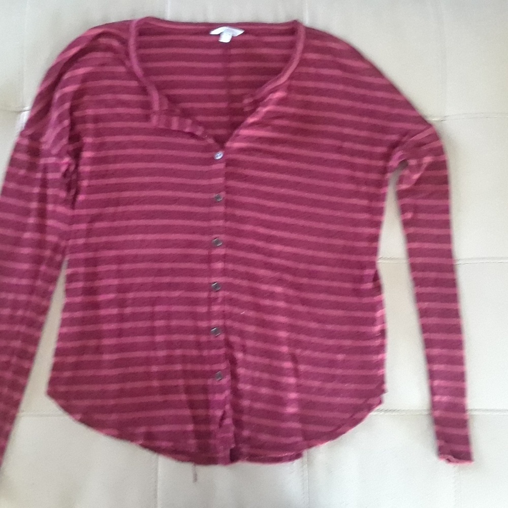 Long sleeved Lucky Brand tee